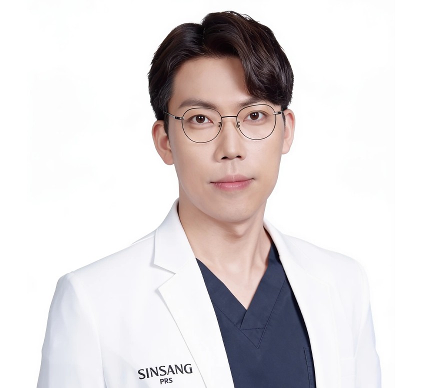 Dr. Yoon Hyun-sik