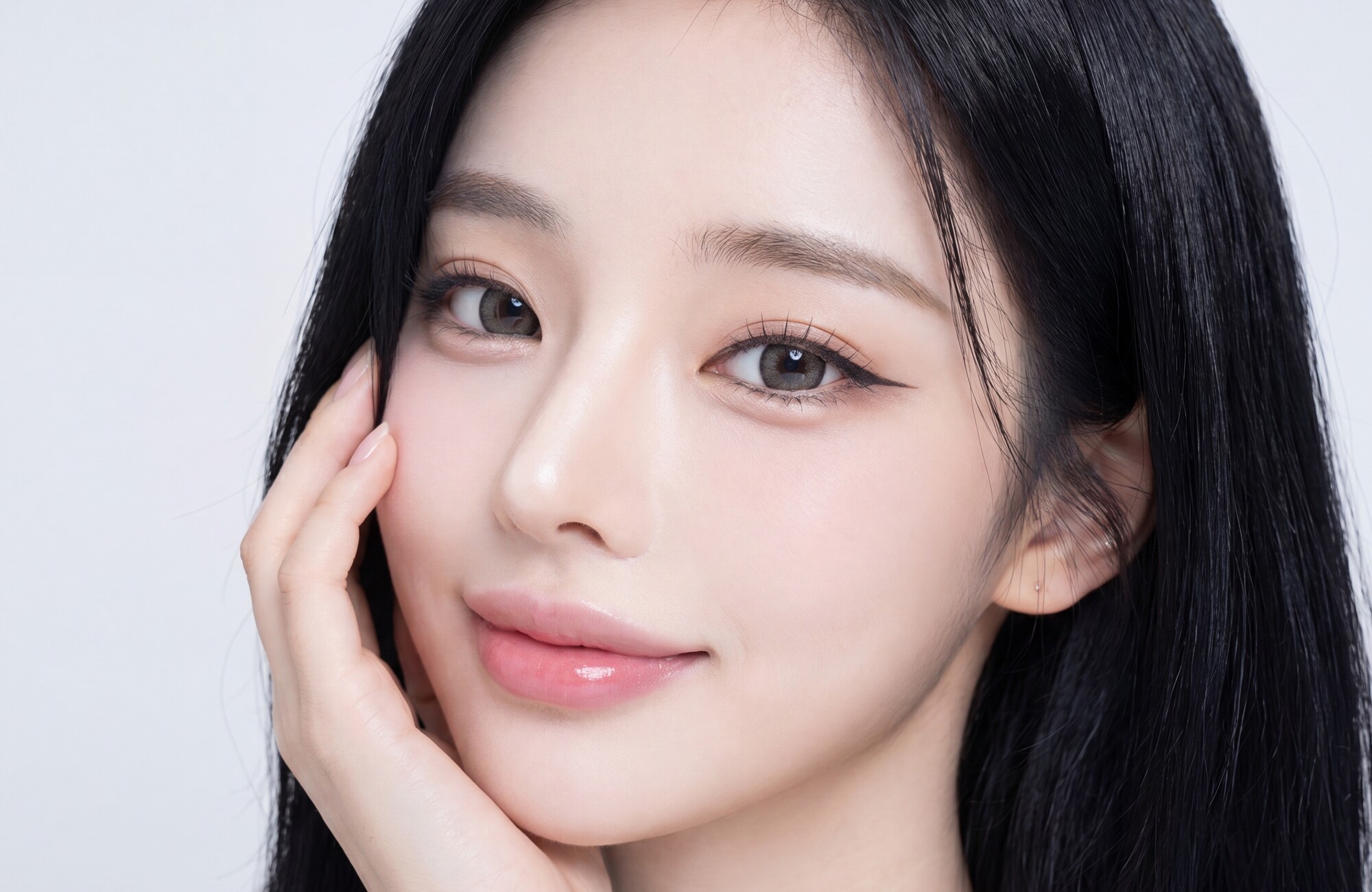 Redesigning the line to bring out facial harmony