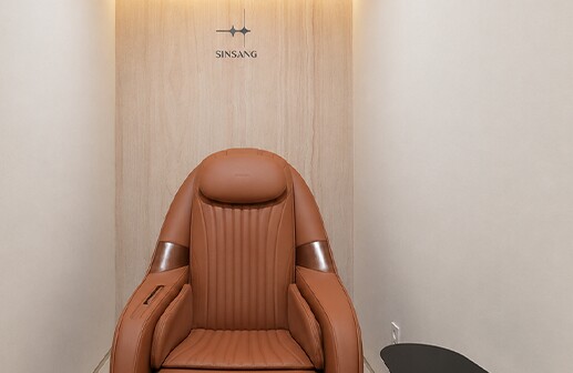 Recliner recovery room for a calm stay